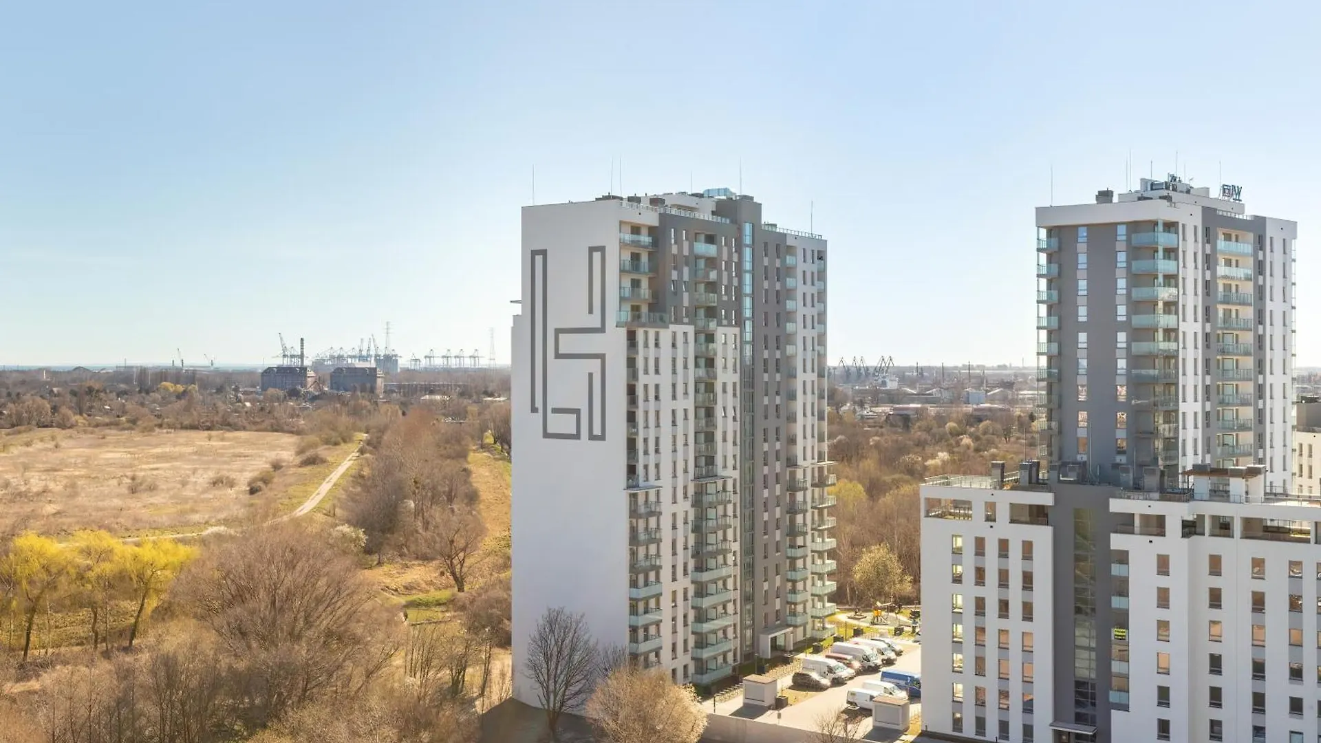 Sunny Apartment With Parking Near Polsat Plus Arena By Noclegi Renters Gdansk